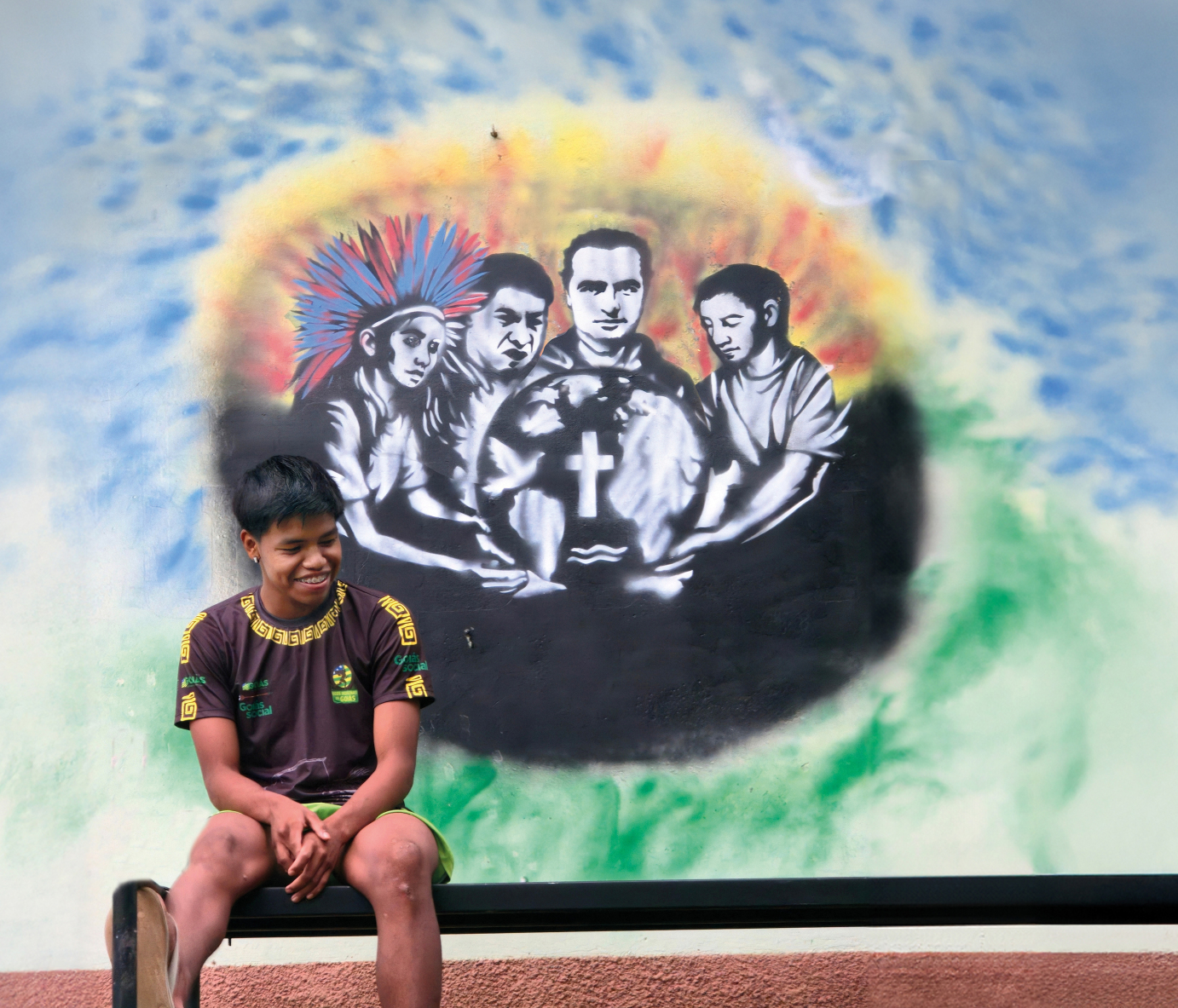 JungerBororo vor Streetart