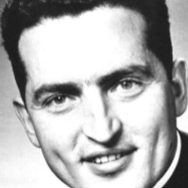 Porträtbild von Pater Rudolf Lunkenbein